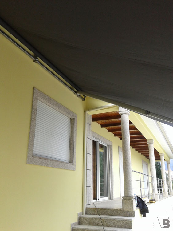 Toldo braços extensivos 